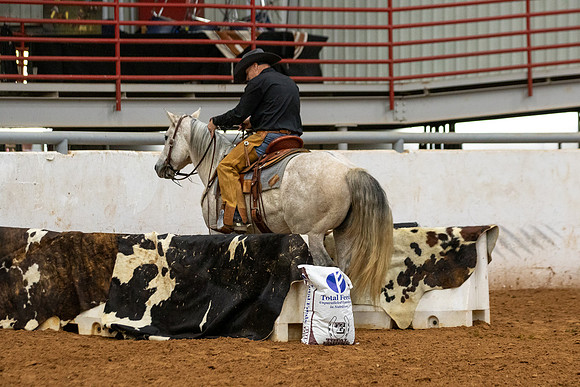 Int&FuturityR1-272