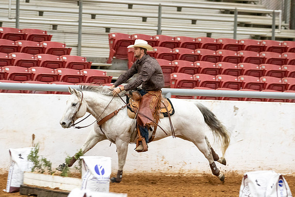 Int&FuturityR1-136