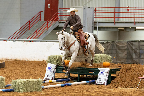 Int&FuturityR1-143