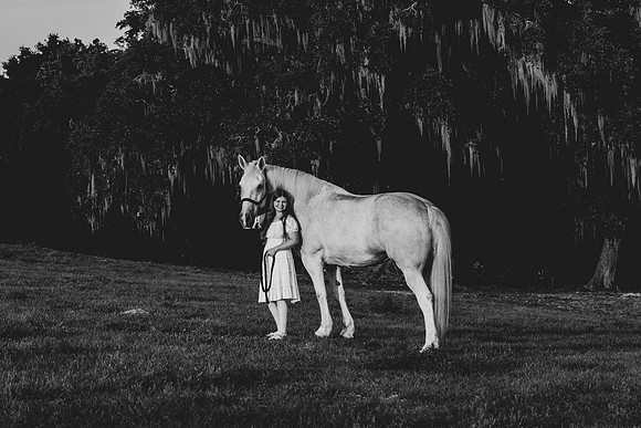B&W Olivia-9956