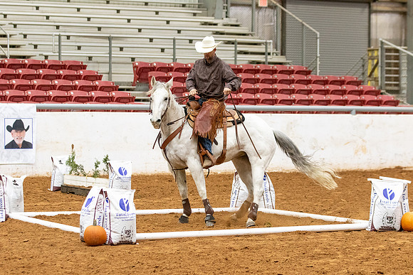 Int&FuturityR1-153